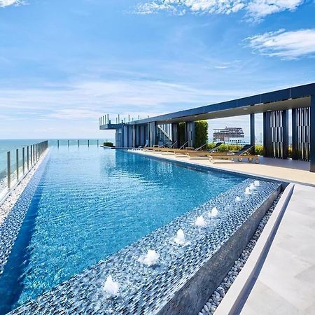 The Base Central Pattaya By Wwc Exteriör bild