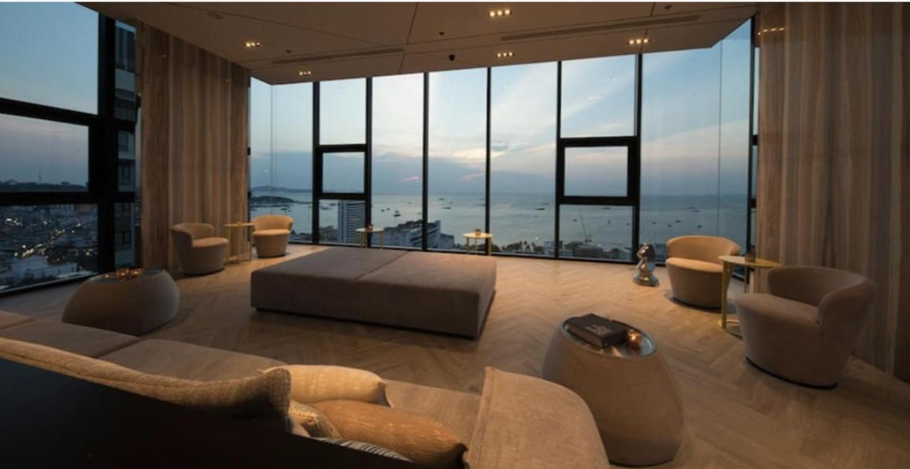 The Base Central Pattaya By Wwc Exteriör bild