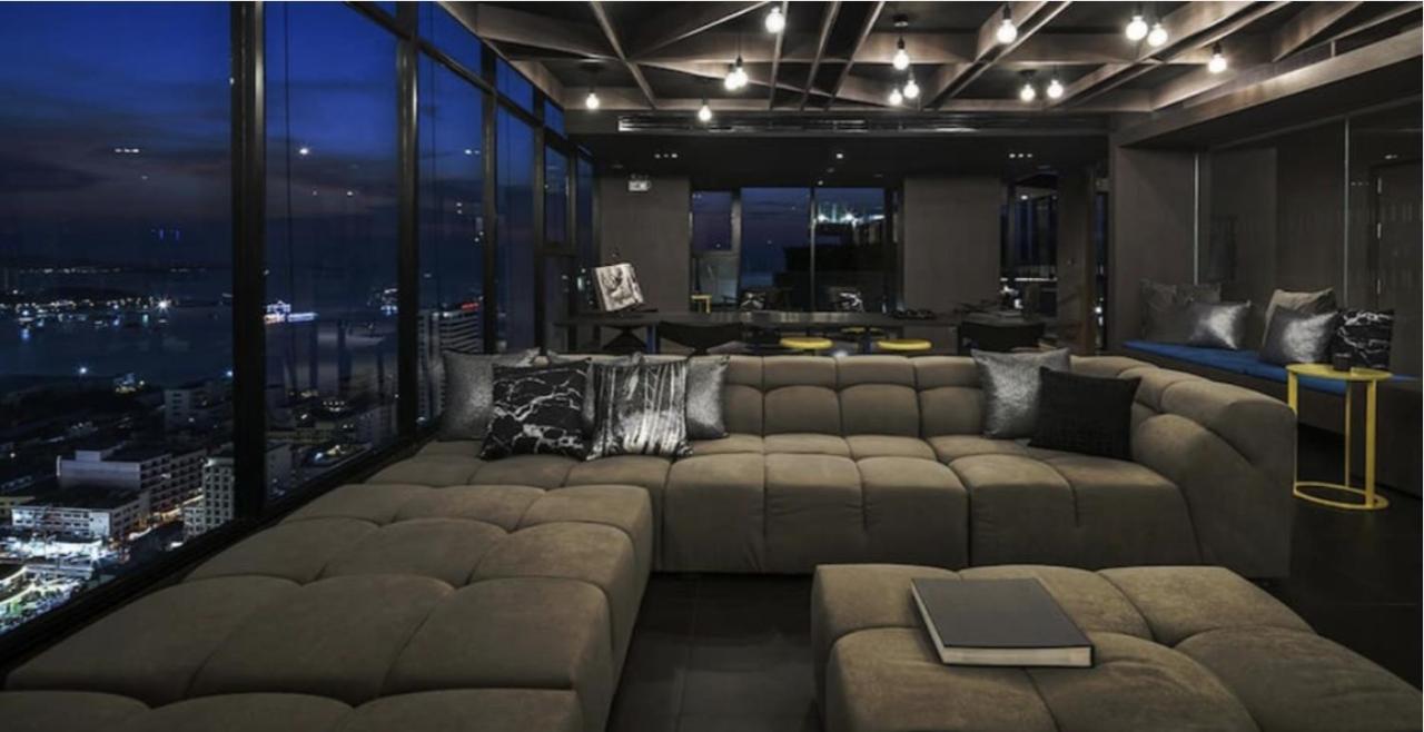 The Base Central Pattaya By Wwc Exteriör bild