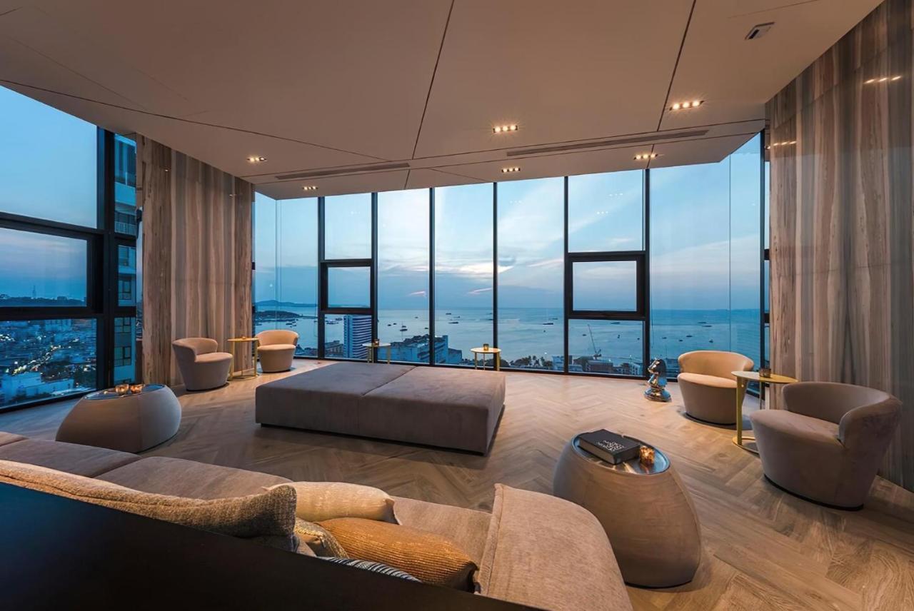 The Base Central Pattaya By Wwc Exteriör bild