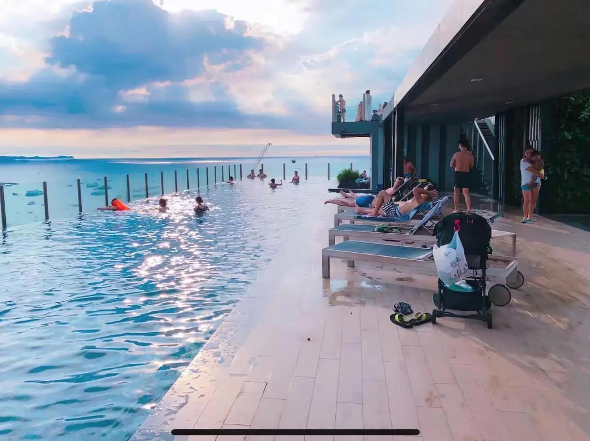 The Base Central Pattaya By Wwc Exteriör bild