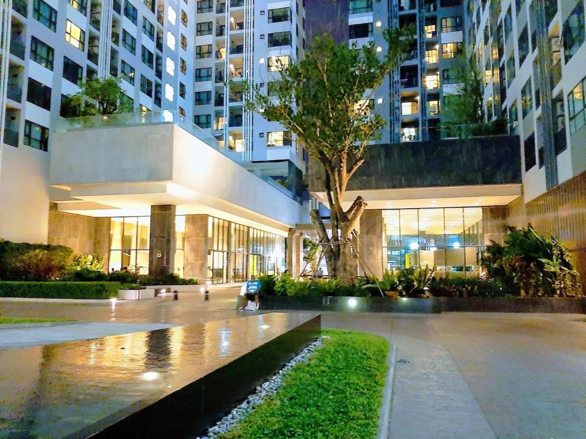 The Base Central Pattaya By Wwc Exteriör bild