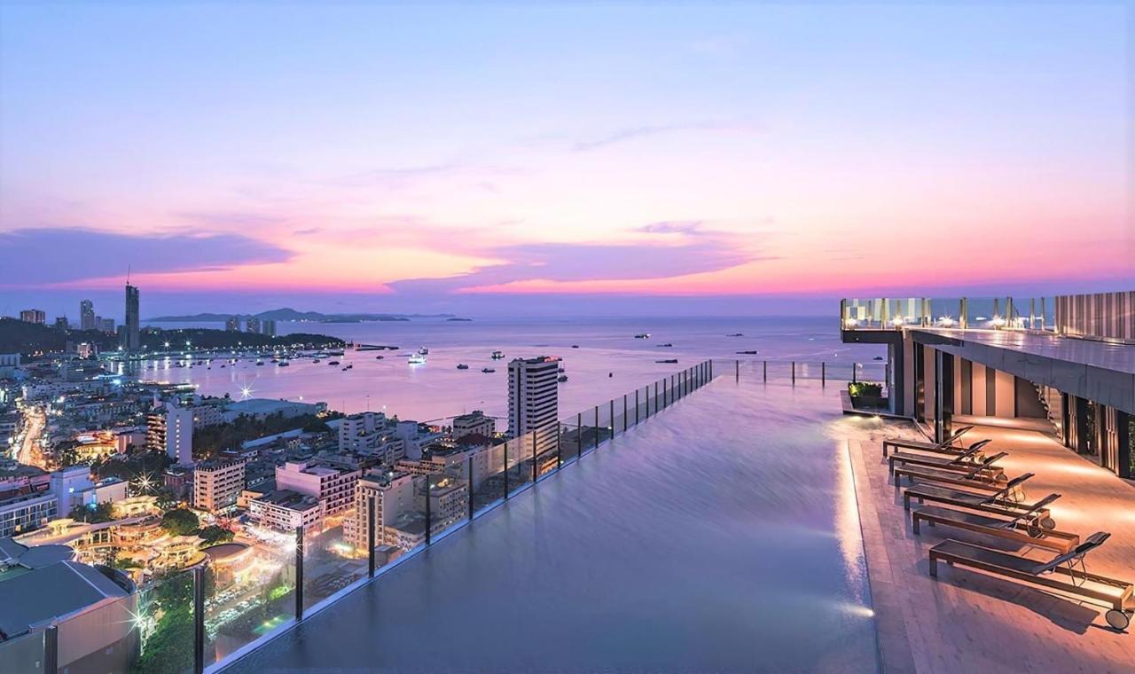 The Base Central Pattaya By Wwc Exteriör bild