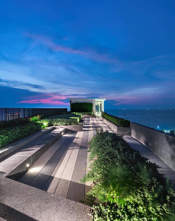 The Base Central Pattaya By Wwc Exteriör bild