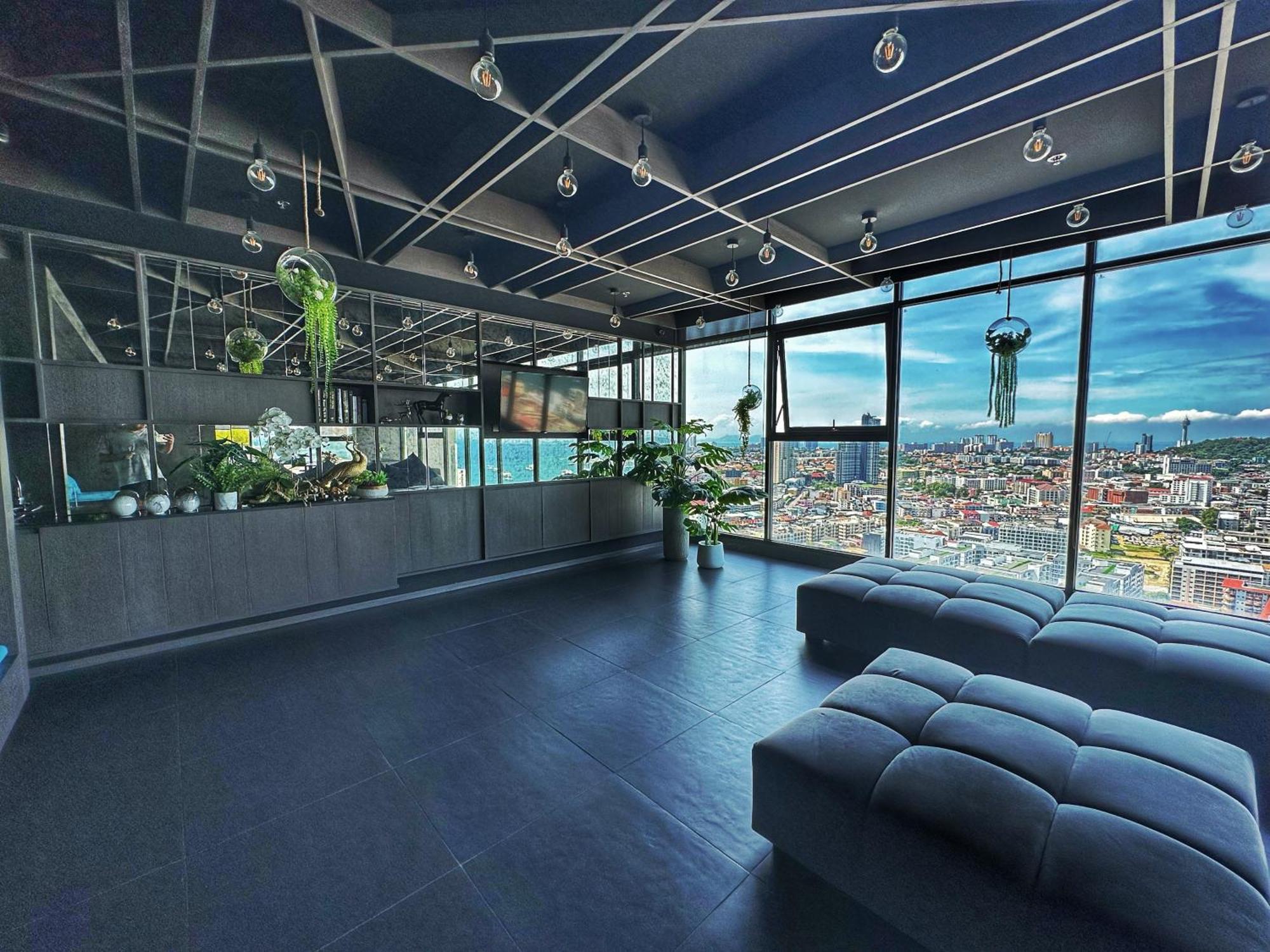 The Base Central Pattaya By Wwc Exteriör bild